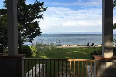 Image de Safe Family Fun, steps from Veteran's Beach