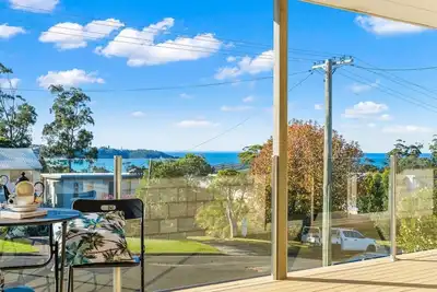 Image de Spyglass Mollymook - This spacious haven, just moments away from local treasures like Mollymook Beac