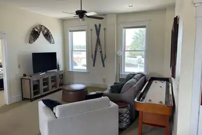 Image de Luxury lofted 2-bedroom downtown condo in beautiful Red Lodge with WiFi, Ac