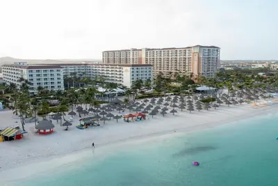 Stunning Oceanfront Resort-Explore Aruba's Natural Beauty