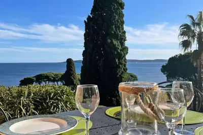 Image de Studio - 2\/4 personnes - Vue mer - Climatisation - Piscine résidence - Wifi - Plage - Sainte Maxime