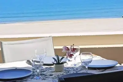 Image de Superbe T2 moderne, climatisé face mer, piscine parking et wifi 4copa6