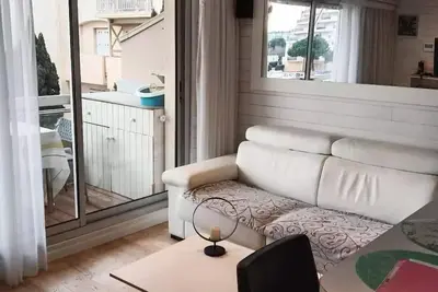 Image de Appartement T2 vue splendide sur la Marina et  parking inclus 2qmar15