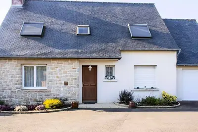 204 - Maison familiale au calme avec grand jardin