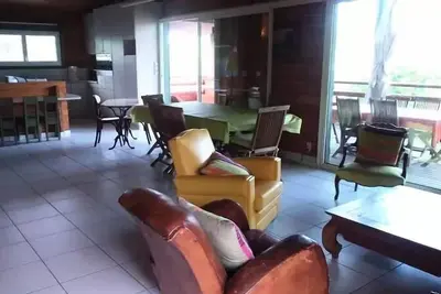 Image de Unabhängige Holzhütte, 3 Schlafzimmer, 6 Personen in der Nähe Strand Lacanau Ozean