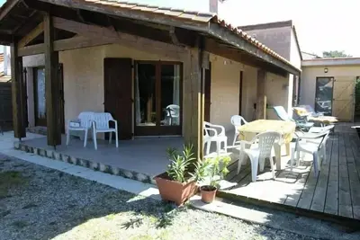 Image de Maison individuelle 3 chambres pour 7 personnes plage à pieds à Lacanau océan