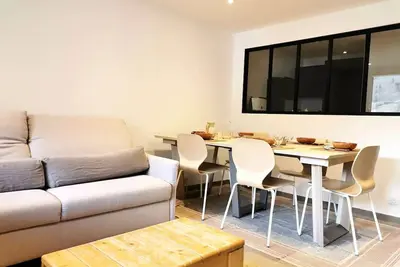 Image de Les Côtes 12 - 3 Zimmer komplett renoviert, in der Nähe des Zentrums