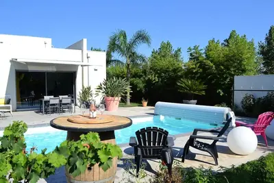 Image de Villa de standing Piscine privée à 15 min des plages 8vb11
