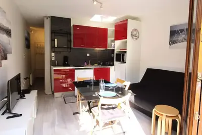 Image de Luchon En Rdc Studio Cabine Pour 2\/3 Pers - Parking - Ll - Lv - Wifi
