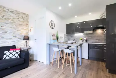 Image de Appartement refait à neuf classé 3 étoiles proche des pistes