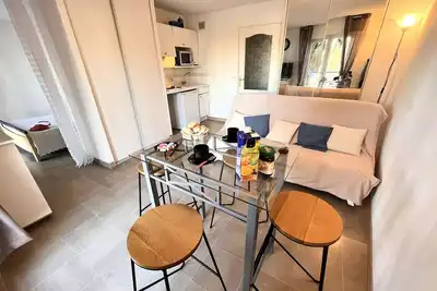 Image de Appt Studio Kabine 2 Betten Frejus