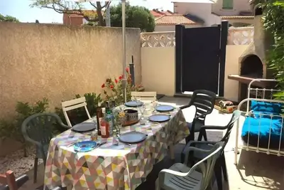 Image de Haus T3 6 Ăśbernachtungen mit Terrasse - 300m Pages