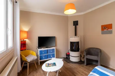 Image de Maison de vacances 'Maison De Vacances 50m De La Plage' avec terrasse privée, jardin privé et Wi-Fi