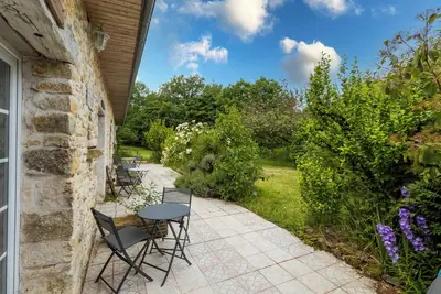 Image de Chambre Millepertuis avec terrasse et jardin partagés