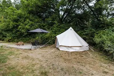 Image de Glamping 'Tente' avec terrasse et jardin partagés