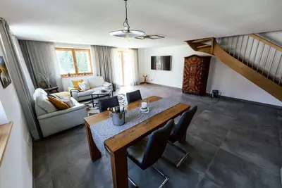 Image de Chalet \"Falkenstein\" avec vue sur les montagnes, terrasse privée et Wi-Fi