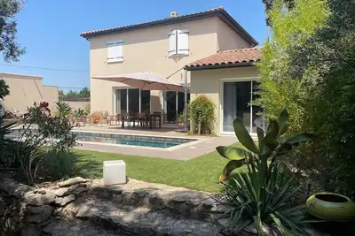Image de Une maison en Provence au calme avec piscine sur les hauteurs d'Avignon