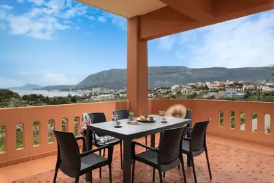Image de Spacious maisonette with an unobstructed and panoramic view of Souda Bay