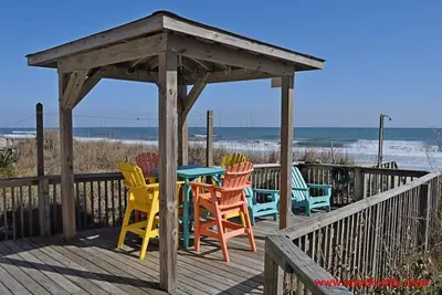 Image de Tumble Inn - Oceanfront home in Topsail Beach! Gazebo & Dog Friendly!