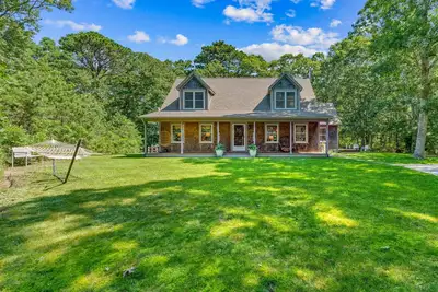 Image de Vineyard Haven Hideaway w\/ fire pit, dining outdoor