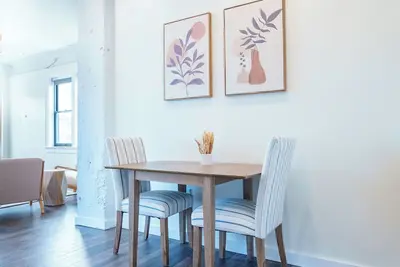 Image de Sleeps 6 Full Condo Unit at The Standard Downtown