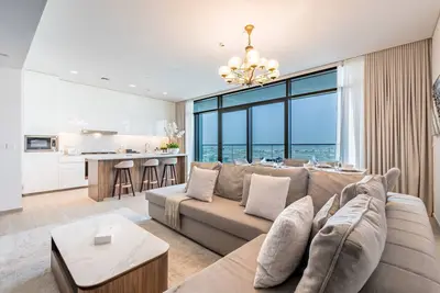 Image de Exquisite 3br Apartment with an Assistant Room at Palace Residences Dubai Creek Harbour