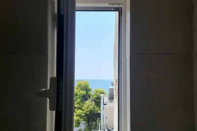Image de Astric Seaview Penthouse with Ac in Alimos