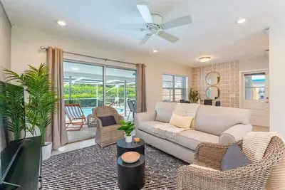Image de Private Home w/ Pool 10 min from Delray