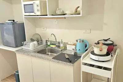 Image de A Japanese Themed Condo in Holland Park