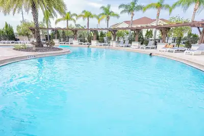 Image de Elegant Family Townhome Sleeps 10 Near Parks W Hot Tub, Pool, Gym