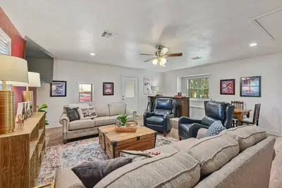 Image de Good Bull Getaway~Aggieland Vacation Rentals