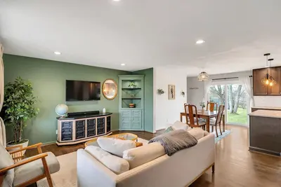Image de Pet Friendly Charming 2Br house, Open Floor Plan, Modern Kitchen, Office
