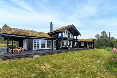 Image de Belle maison à Vinje avec vue sur la.