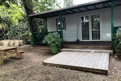 Image de Chalet Epicea confort 48m2, (3ch-6 pers) avec terrasse couverte, clim et wifi pour court séjour 6 personnes