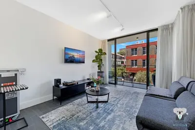 Image de KozyGuru | Surry Hills | Freshly Cozy Apt