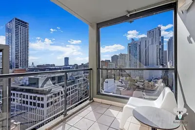Image de KozyGuru | Haymarket | 2Bed 2Bath Apt