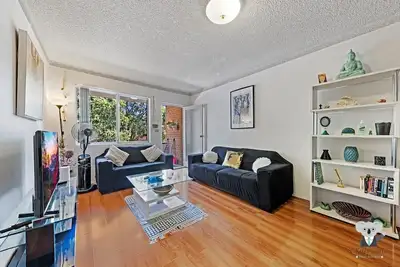 Image de KozyGuru | Westmead | 2Bed Unit + Free Parking