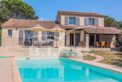 Image de Gassin - Villa Contemporaine Avec Piscine