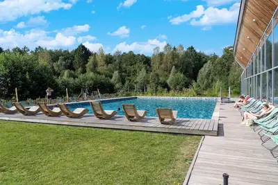 Chalet confortable dans les bois par Belvilla