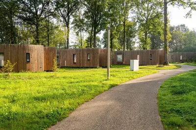 Expédition tranquille dans la forêt de Belvilla