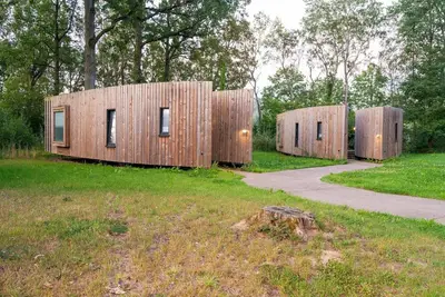 Image de Lodge exclusif avec vue sur le jardin par Belvilla