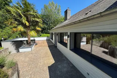 Image de Cottage haut de gamme au coeur de la forêt avec accès direct au port de Dinan.