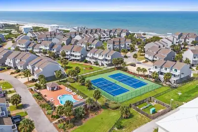 Image de SandPiper Place - Barrier Dunes, Tennis Courts, 2 Community pools, Wifi, No pets