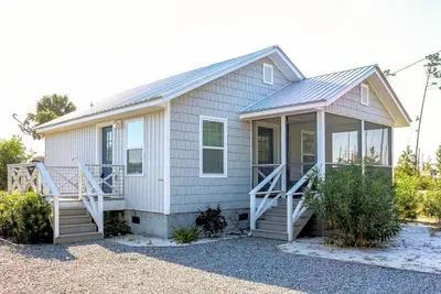 Image de Starfish Cottage With A Short Walk To The Beach!