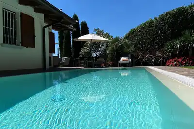 Image de Soothing villa with with private pool, seasonally heated; pet friendly