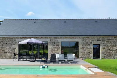 Image de Villa piscine et mer, dans les champs