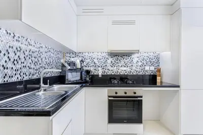 Image de Staycae Holiday Homes 1 Bedroom Family Apartment, Aykon C