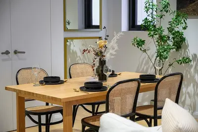 Image de Brand new 2bd Modern Apt near Mq shopping centre