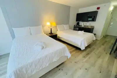 Image de La10 Great condo right on the beach+ pool +Hot tub