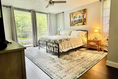 Image de Quite condo on the 5th hole of the cypress golf course in Palm Aire Pompano Fl.